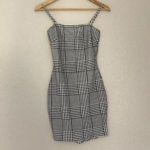 🤍Black and white plaid dress